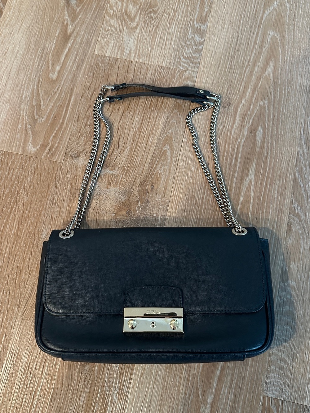 Furla Leather Chain-Link Shoulder Bag